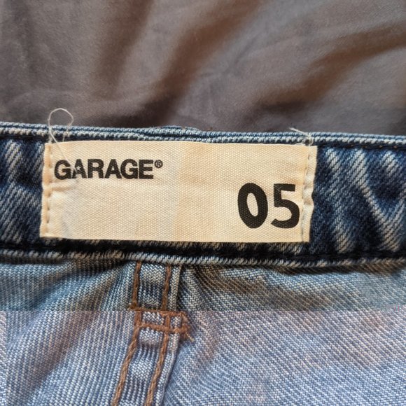 Garage size 5 ripped mom jean - Picture 3 of 3